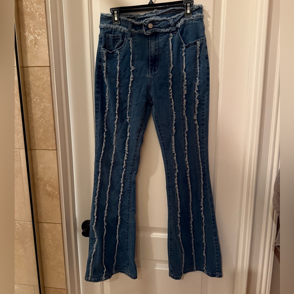 SHEIN Blue Frayed Flare Jeans
